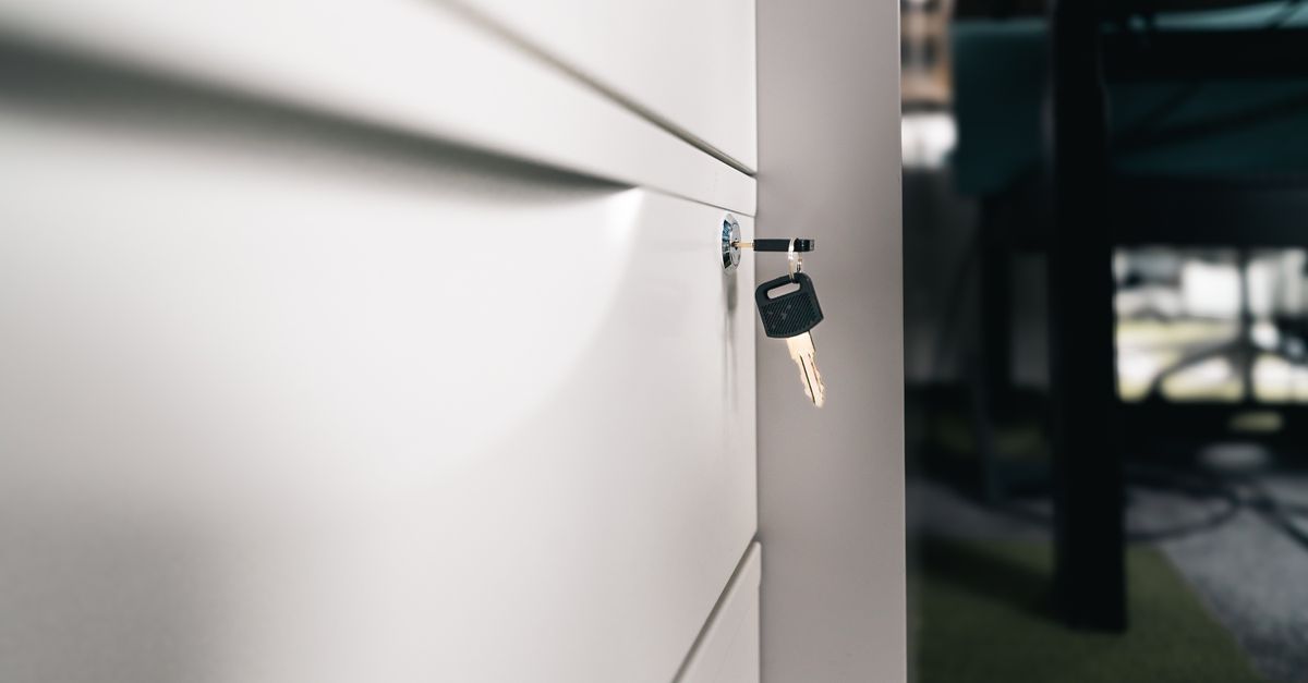 front door lock key — Brampton Locksmiths